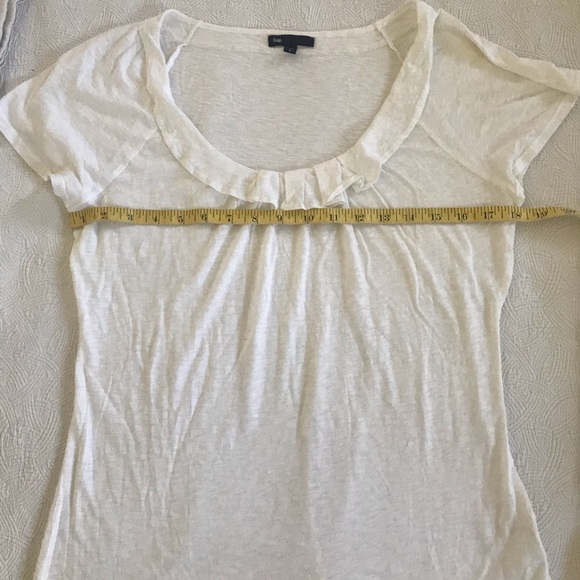 SOLD !!!! - 2️⃣Bundle Gap short sleeve tops..! - Picture 14 of 16